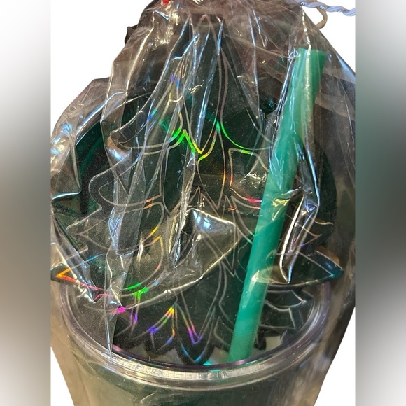 New Starbucks Grande Green Glitter Holiday Cup 2021 Coffee Not Included - Picture 3 of 4